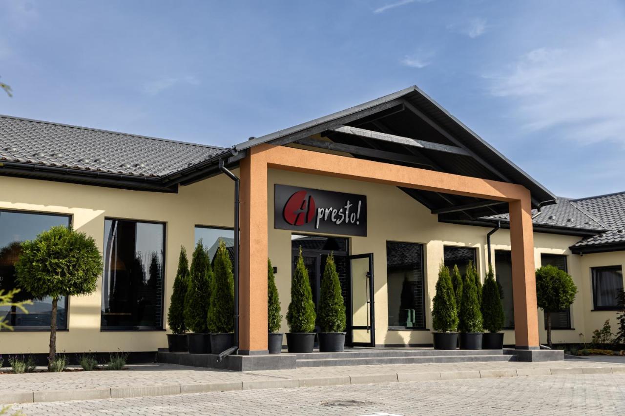 A Presto Vinnytsia Exterior foto